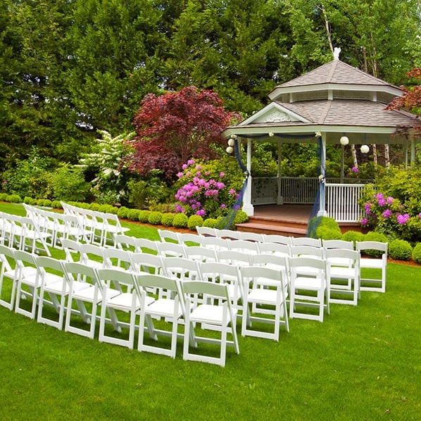 se recomienda reservar los baños portátiles de baños de renta para fiestas al menos con una semana de antelación